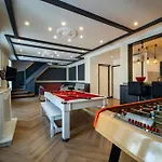 Apartament Mega Jeanne D'arc Billard Baby Foot En Option Escape Game Insolites Nancy