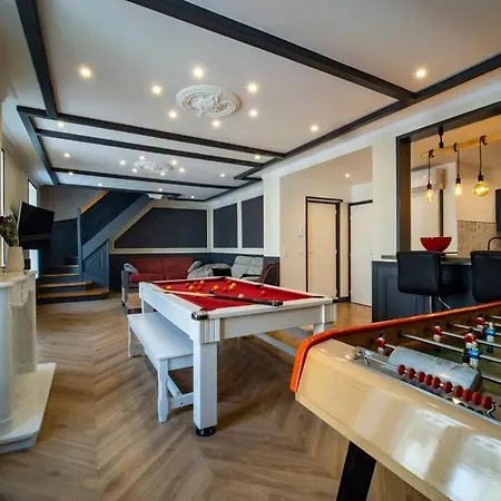 Apartment Mega Jeanne D'arc Billard Baby Foot Insolites Nancy