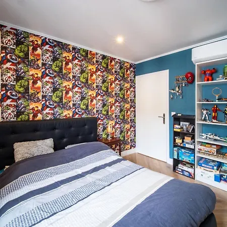 Méga Jeanne D'arc Billard Baby Foot En Option Escape Game Insolites