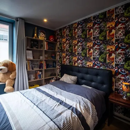 Mega Jeanne D'arc Billard Baby Foot En Option Escape Game Insolites ナンシー