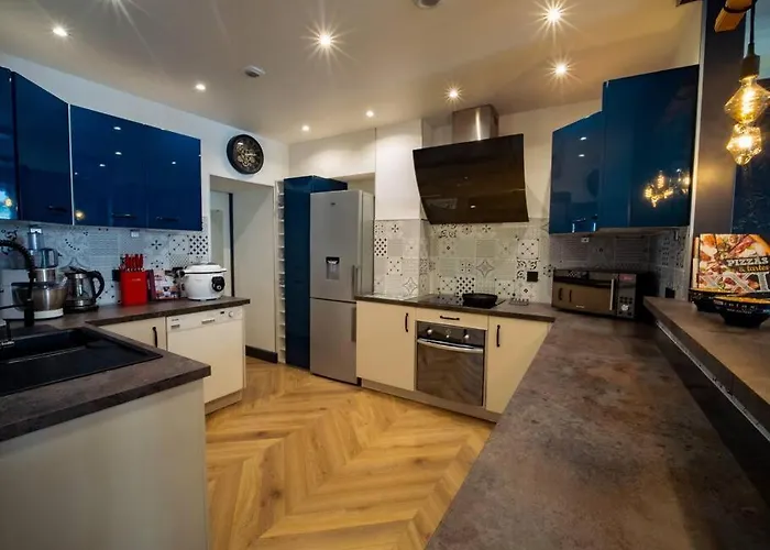 Mega Jeanne D'arc Billard Baby Foot En Option Escape Game Insolites Apartament Nancy