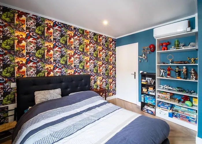 Mega Jeanne D'arc Billard Baby Foot En Option Escape Game Insolites